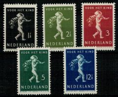 Frankeerzegels Nederland Nvph nrs. 327-331 postfris met originele gom