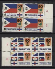 Frankeerzegels Ned.Antillen NVPH nrs. 1091a en 1094a in blokken van 4 postfris