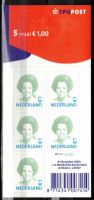 Nederland 2002. Koningin Beatrix.  Nvph nr.Va2042 5x 1,00 in velletje met TPG logo en dicht hangoog. POSTFRIS