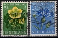 Frankeerzegels Nederland Nvph 584 en 587 GESTEMPELD