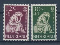 Frankeerzegels Nederland NVPH nrs. 736-737 postfris