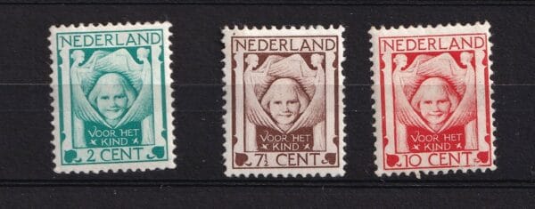 Frankeerzegels Nederland NVPH nrs. 141-143 ongebruikt