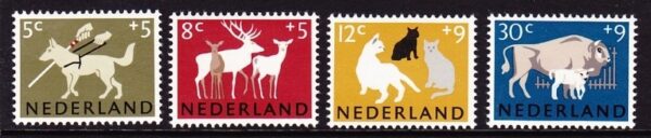 Frankeerserie Nederland NVPH nrs. 812-815 postfris