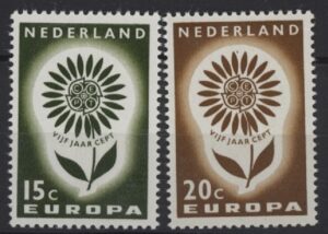 Frankeerzegels Nederland NVPH nrs. 827-828 postfris