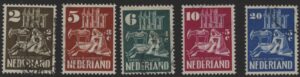 Frankeerzegels Nederland NVPH nrs. 556-560 gestempeld